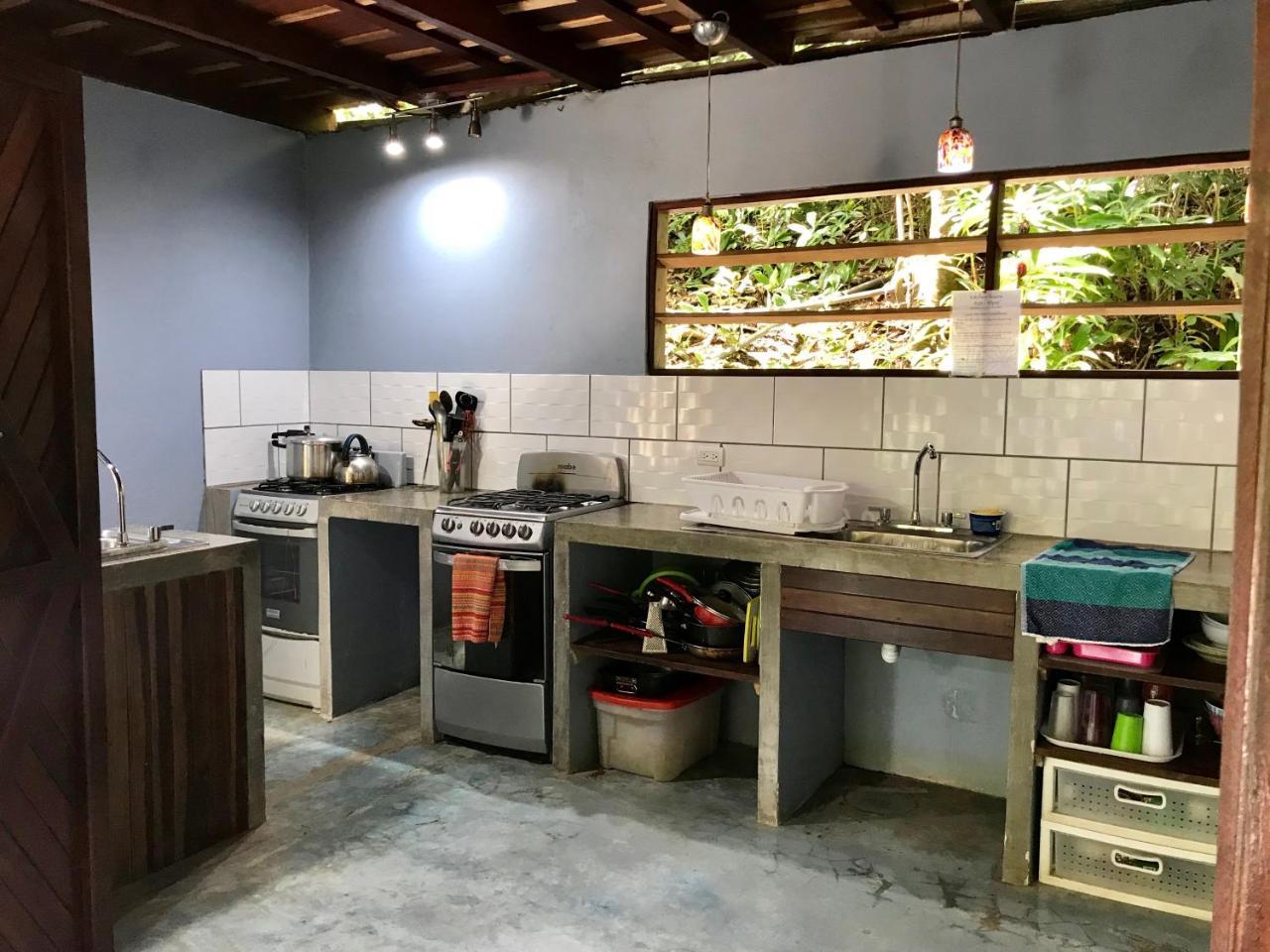Luz En El Cielo Eco-B&B/Hostel モンテスマ エクステリア 写真